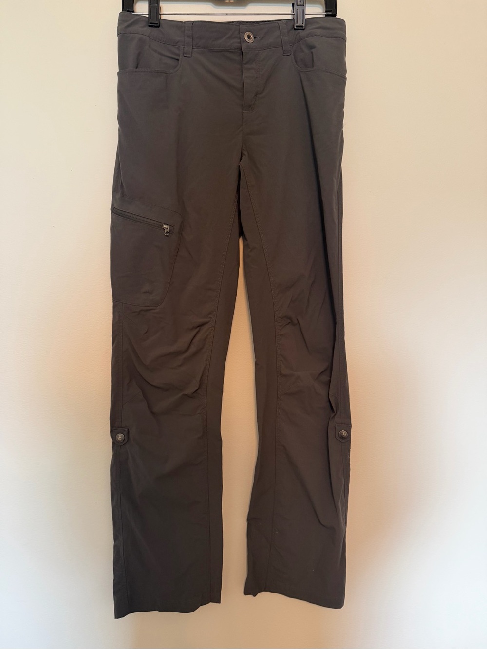 Patagonia Women’s Size 6 Gray Roll-Up Hiking Pants
